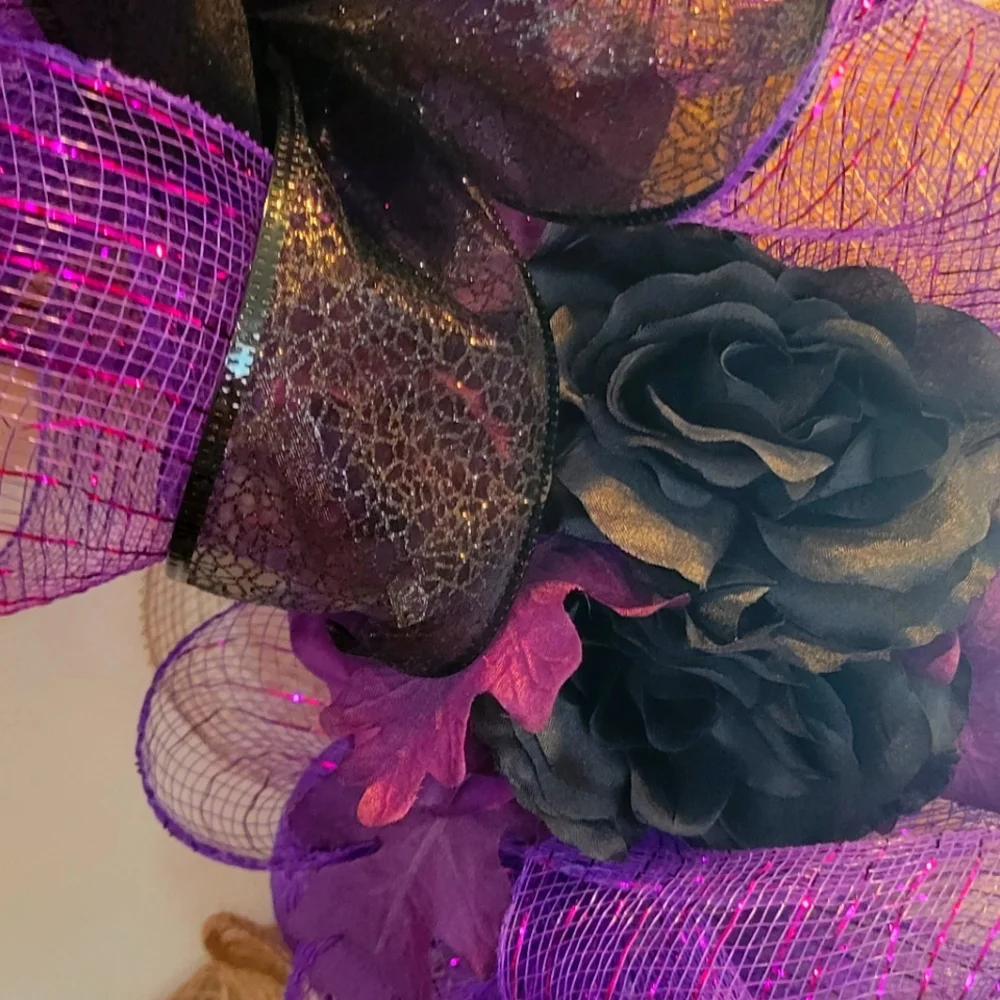Handmade spider couple wreath on wire frame